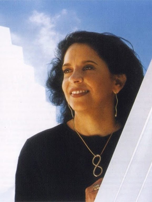 Show de Gal Costa na Bahia em 2003 gera álbum ao vivo póstumo da cantora