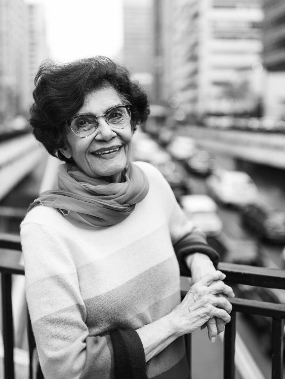 Sou marxista pra valer, ainda odeio a classe média e não quero entrar no século 21, diz Marilena Chaui