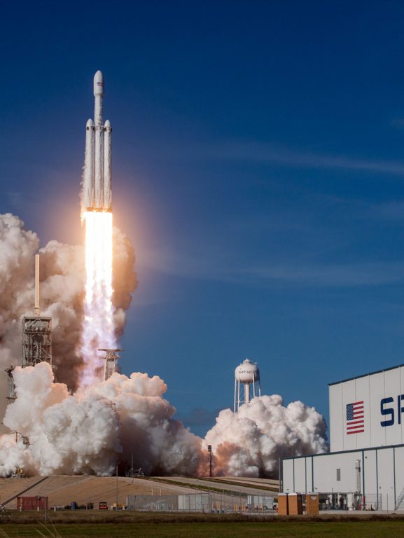 SpaceX deve ultrapassar avaliação de US$2 trilhões em estreia na SpaceX deve ultrapassar avaliação de US$2 trilhões em estreia na Nasdaq