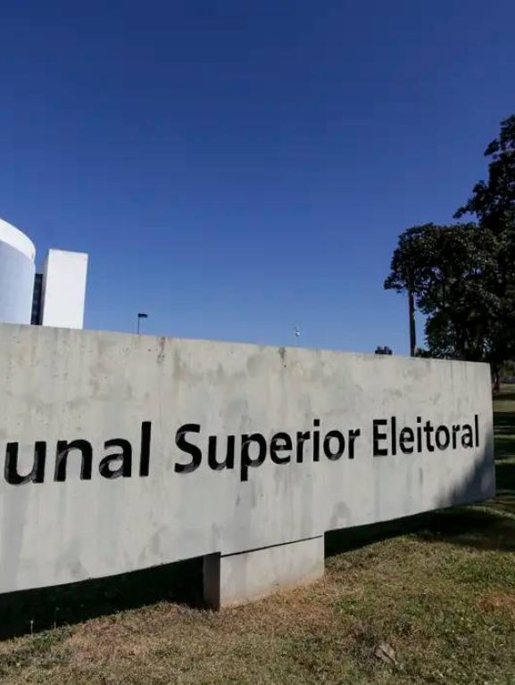 TSE rejeita pedido para barrar desfile que homenageará Lula no carnaval