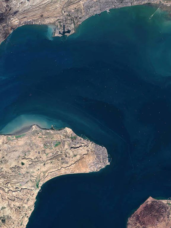 Trump diz que EUA começaram processo de ‘limpeza’ de minas do Estreito de Ormuz