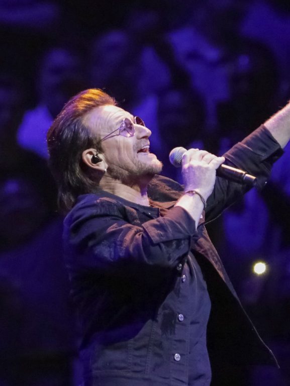 U2 lança primeiro disco de inéditas em quase dez anos: U2 lança primeiro disco de inéditas em quase dez anos: 'Resposta aos eventos atuais'