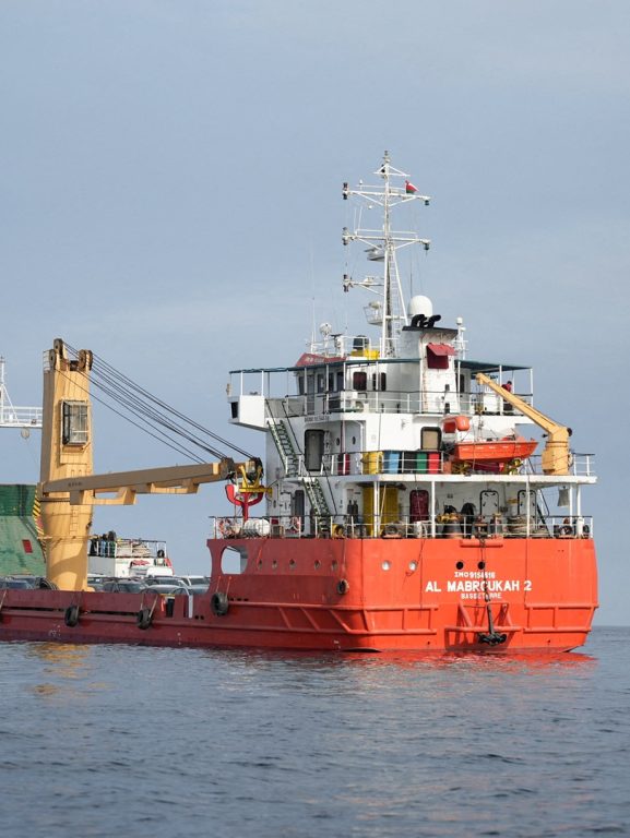 UE alerta para consequências catastróficas com fechamento permanente de Ormuz