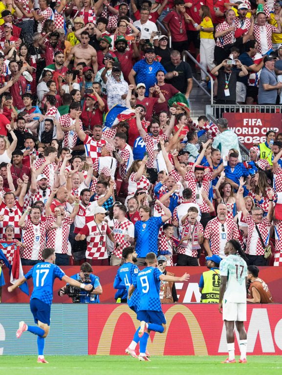 VAR quebra fluidez e realidade humana do futebol ao impor VAR quebra fluidez e realidade humana do futebol ao impor verdade tecnocientífica