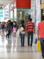 Varejo brasileiro fecha 2025 com queda de 0,5%, aponta Índice do Varejo Stone