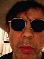 Vocalista do Echo & the Bunnymen sofre acidente de carro Vocalista do Echo & the Bunnymen sofre acidente de carro e banda adia show nos EUA