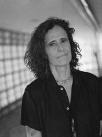 Zélia Duncan dá passo à frente com a fricção de 'Agudo grave', álbum autoral que evolui como 'sólido que escorre'