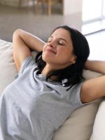 quem folga dia 21 de abril?