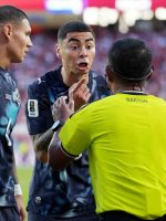 ‘Lei Vini Jr.’ é aplicada pela 1ª vez na Copa, ‘Lei Vini Jr.’ é aplicada pela 1ª vez na Copa, e paraguaio é expulso contra a Turquia